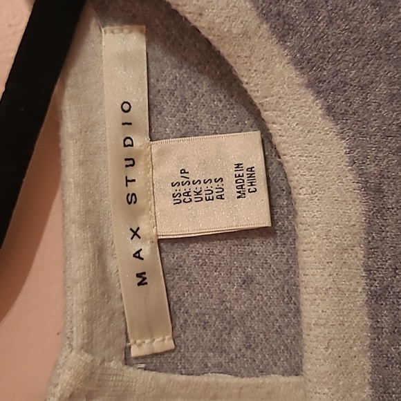 Max Studio Sweater - Picture 3 of 5